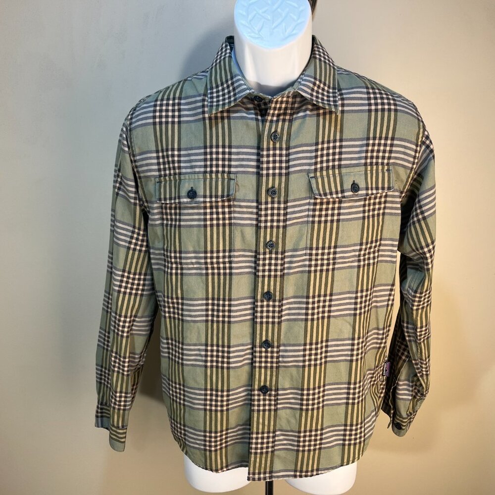 🏔️ Patagonia Men’s Green Blue Khaki Plaid Long Sleeve Shirt XS 🌲